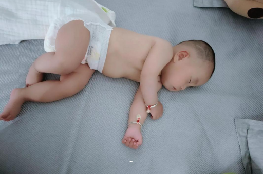 广州供卵代怀包生男孩2岁宝宝发烧